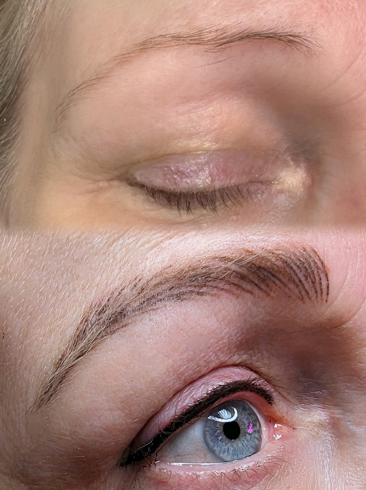 Hyper-REAL Digital Brow Tattoo